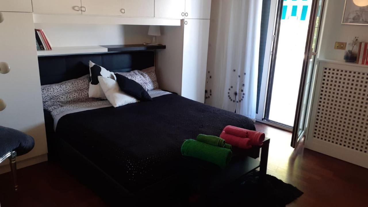The Incantation Guest House Montesilvano Marina Exteriör bild