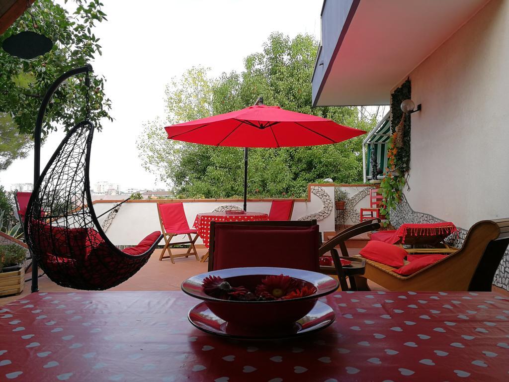 The Incantation Guest House Montesilvano Marina Exteriör bild